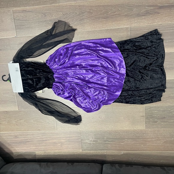 Totally ghoul midnight witch child costume. NWT size large includes hat/dress - Picture 3 of 3